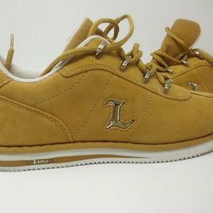 Lugz boys shoe size 5.5